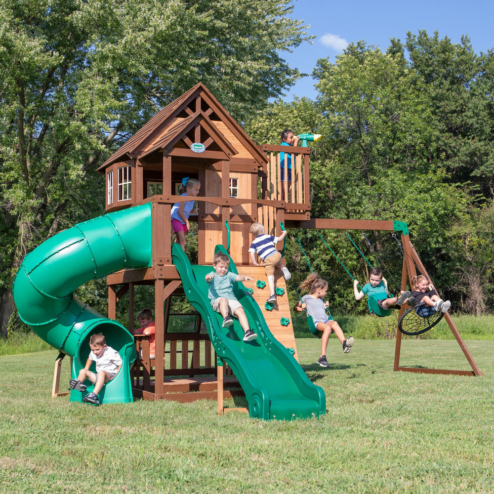 Skyfort II – Spiral Tube Slide Backyard Discovery cedar playset